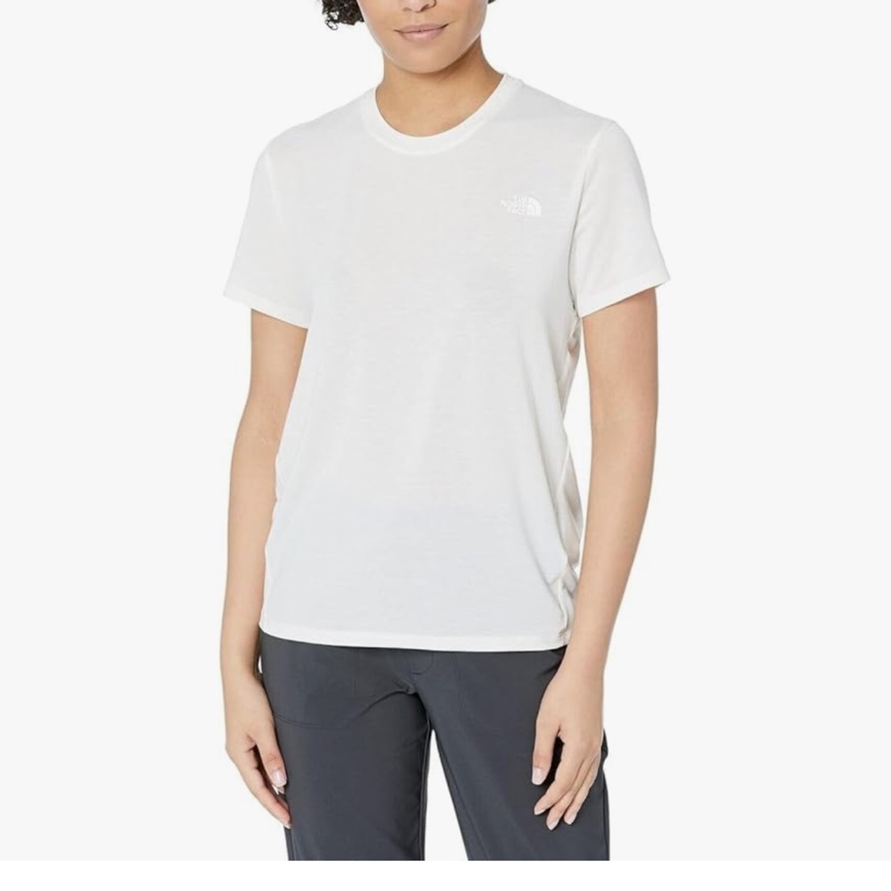 THE NORTH FACE Women's Wander Short Sleeve Tee Plus Size Gardenia White, Large